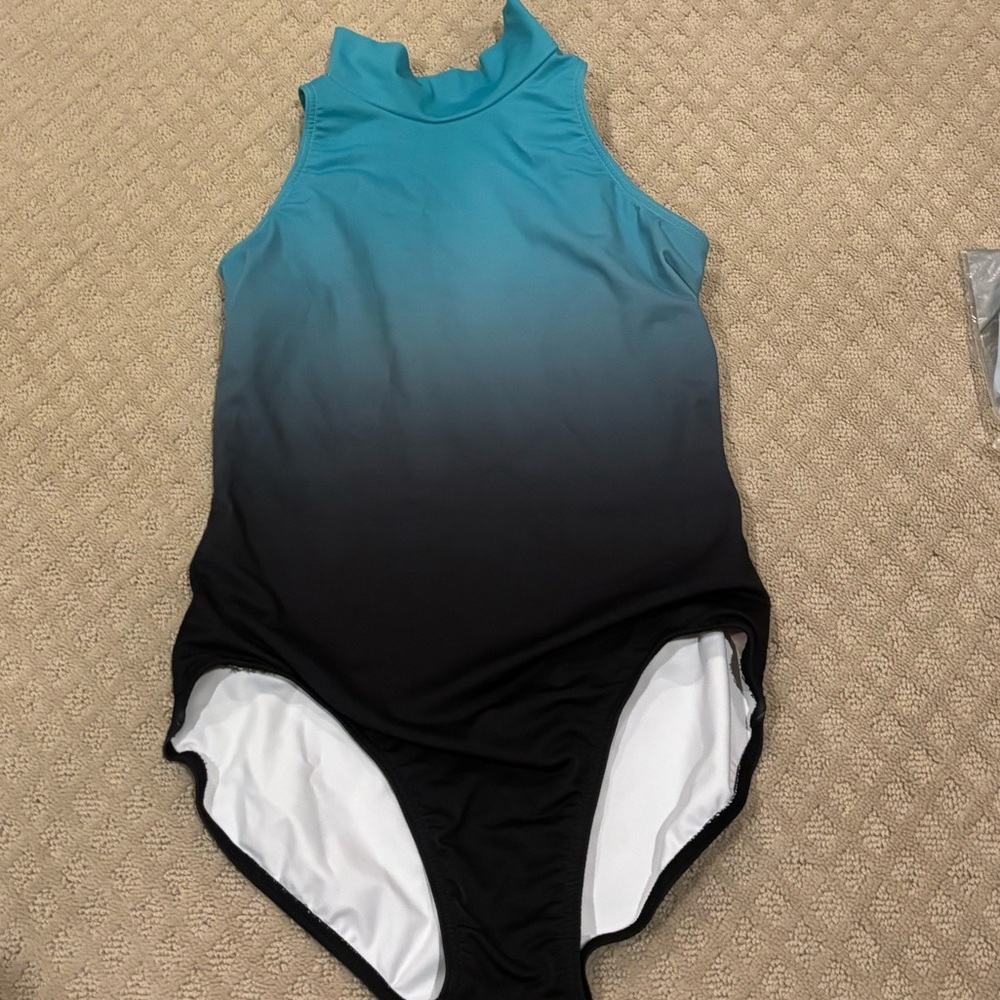 DANCE BUNDLE!! Mostly size adult medium- couple larges - Picture 8 of 12